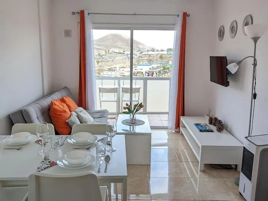 Daire Bright Cosy 1Br Apt 7 Min To Beach Siam Park Mall Playa de las Américas